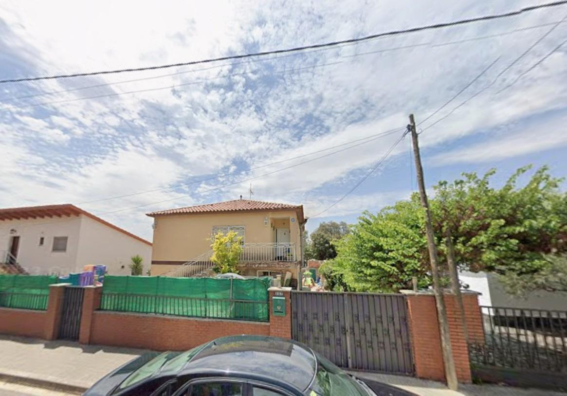 Se vende piso en Cesión de Remate en Urbanización Montseny 1