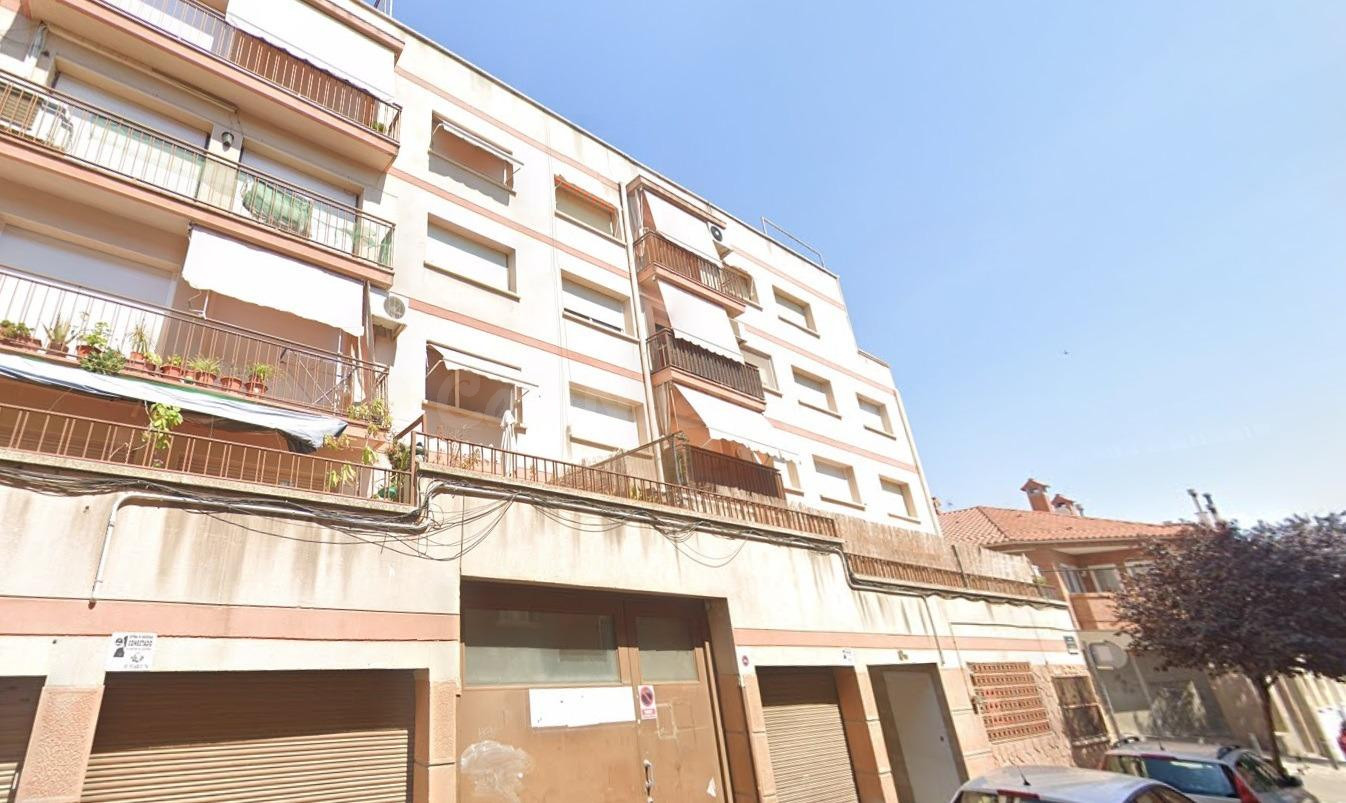 Se vende Piso ALQUILADO en Calle Mare Deu De Sales 10 B de V - foto 2