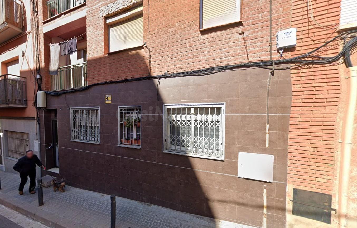 Se vende piso ALQUILADO en Calle Pons I Pons de Santa Coloma - foto 2