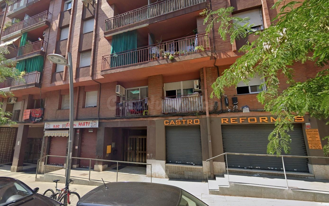 Se vende piso ALQUILADO en Calle Dos de Maig de Viladecans (