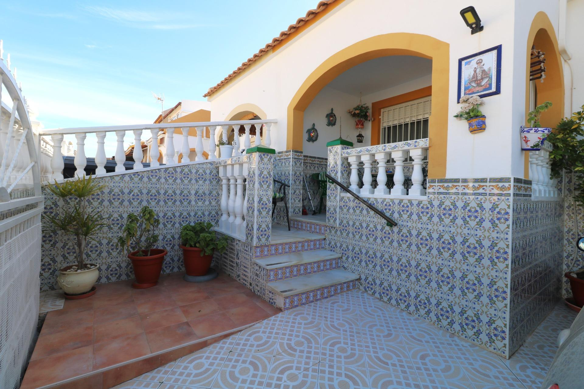 BUNGALOW SIN VECINOS CON PISCINA COMUNITARIA EN EL LIMONAR - foto 3