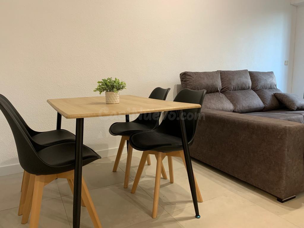 Piso 2 habitaciones 90m² en alquiler - Alameda San Antón - foto 3