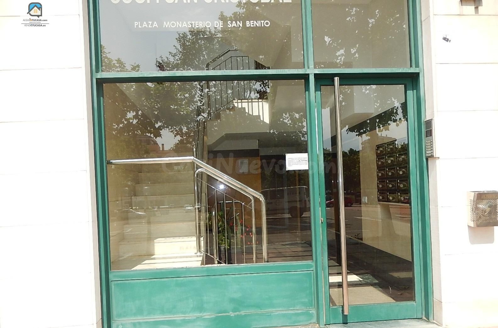 Plaza de Garaje para Dos Coches en Línea - Amplios Pasillos - foto 5