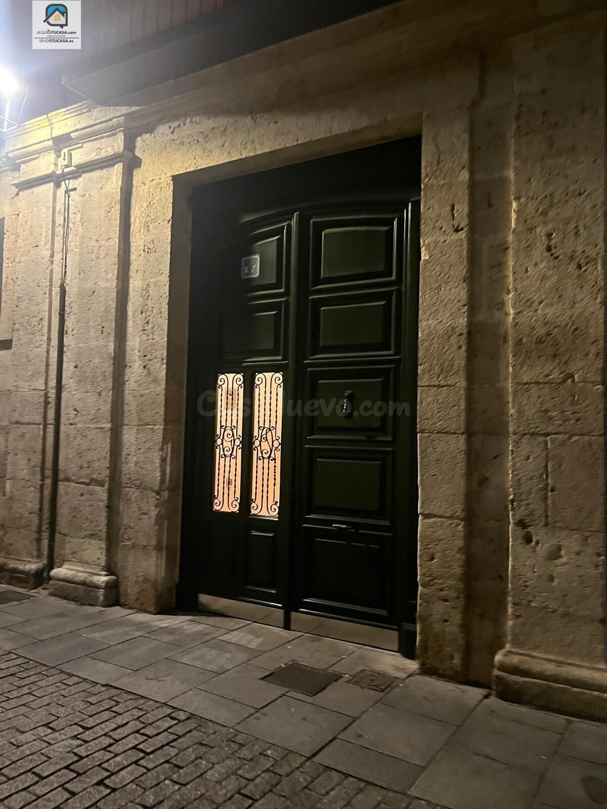 PISO EN CALLE EXPÓSITOS