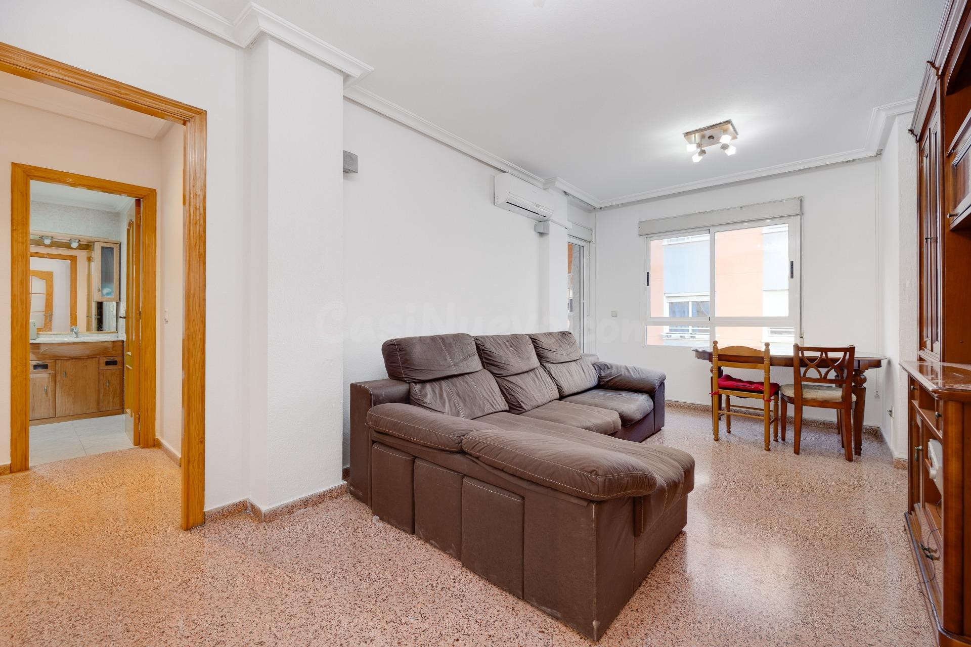 ¡Tu nuevo hogar en el corazón de Torrevieja! - foto 2
