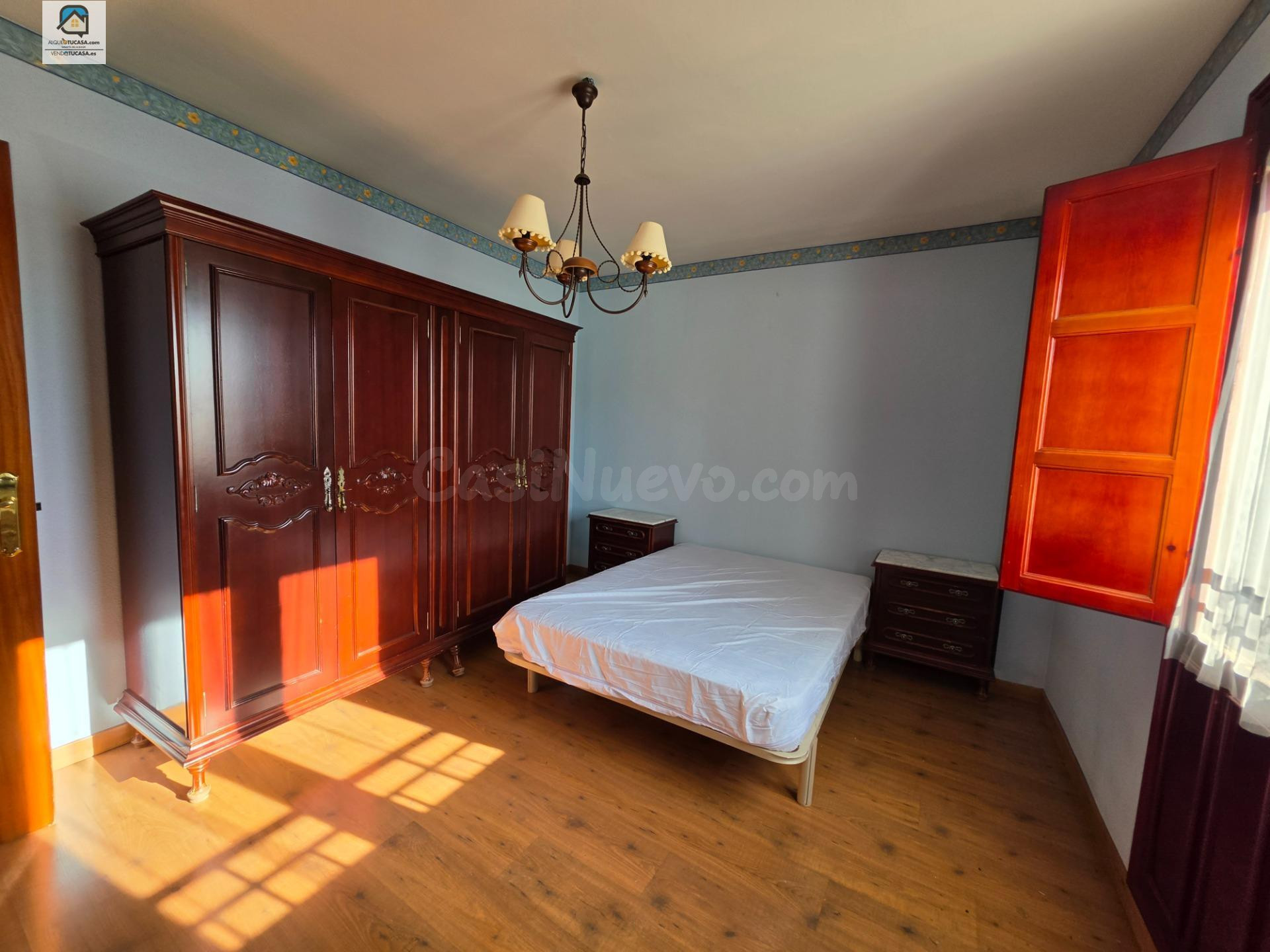 PISO EN CIGALES 3 habitaciones - foto 2