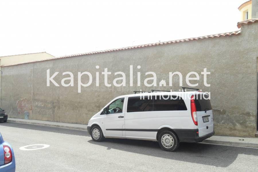 Solar Urbano a la venta en Agulent (Valencia) - foto 2