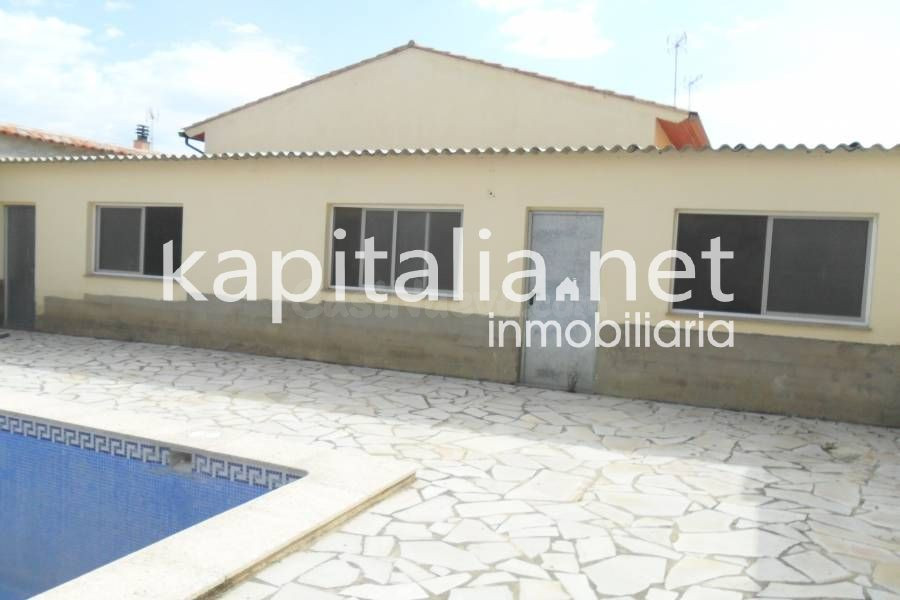 Solar Urbano a la venta en Agulent (Valencia) - foto 4