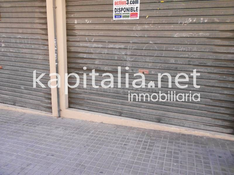 Local comercial en Ontinyent zona Universitaria - foto 2