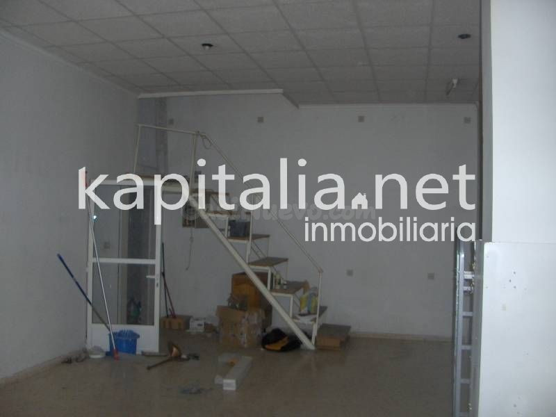 LOCAL COMERCIAL - foto 3