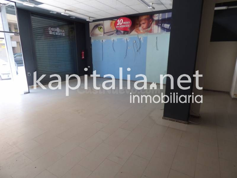 Local Comercial en Avenida Almaig con grandes posibilidades. - foto 5