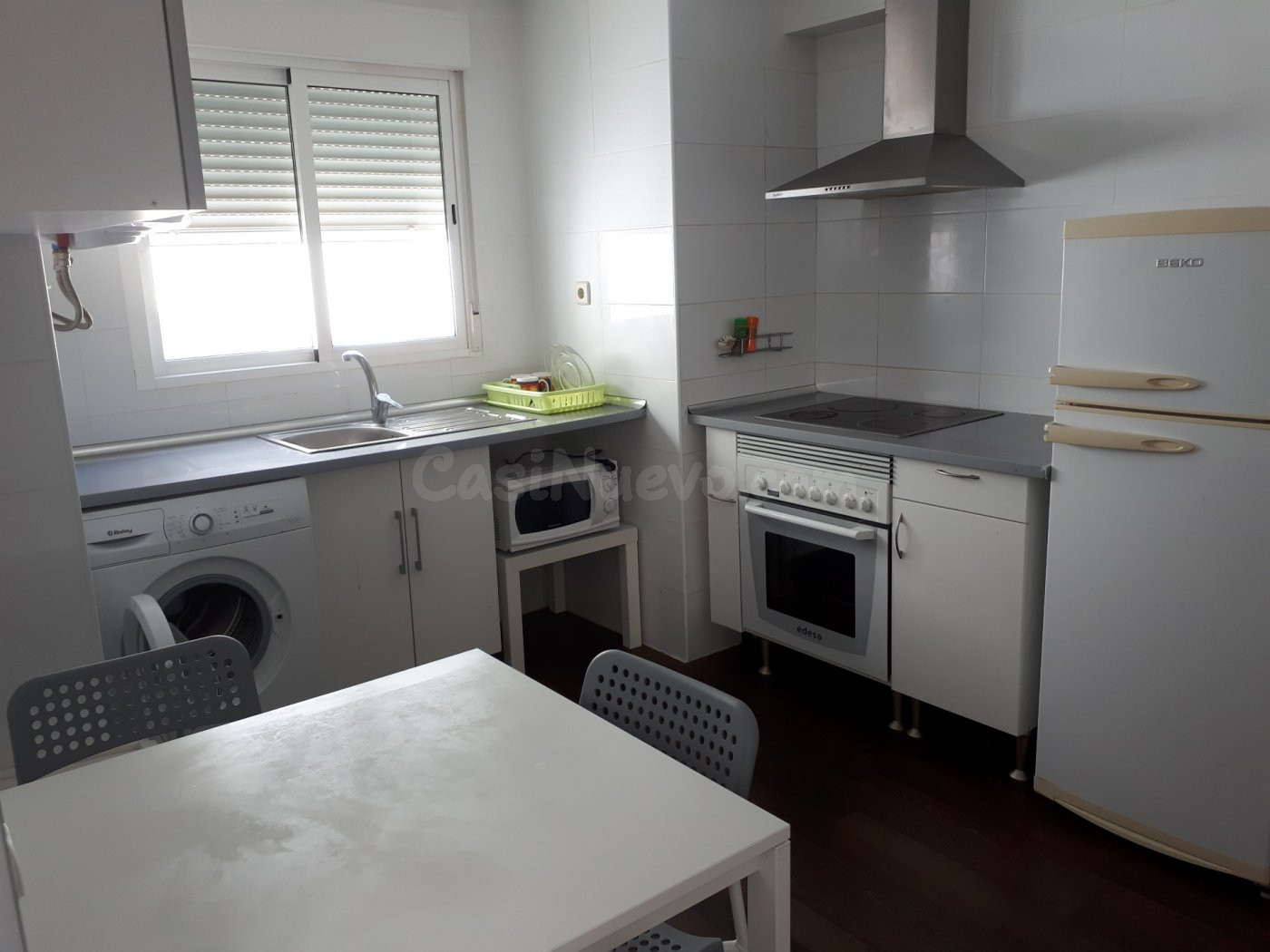 Estupendo piso en alquiler para estudiantes! A ESCASOS METRO - foto 3