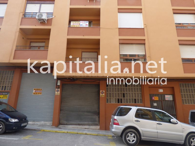 Local en venta en el barrio de san San Jose. - foto 2