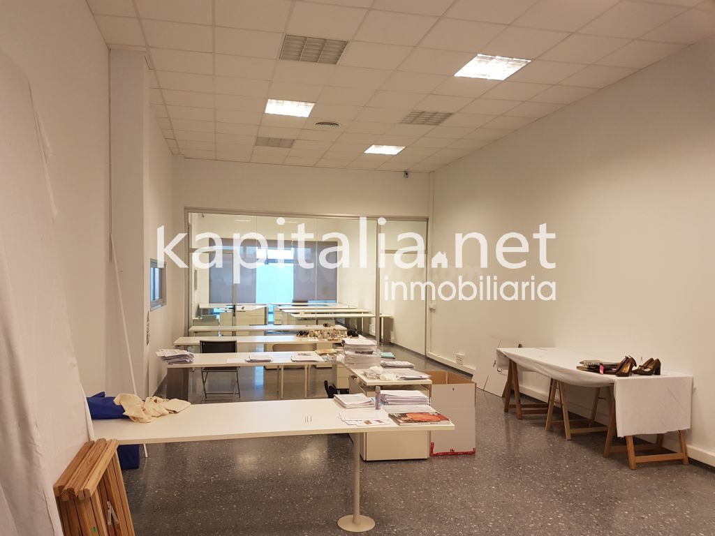 Local Comercial en alquiler en Ontinyent. - foto 3