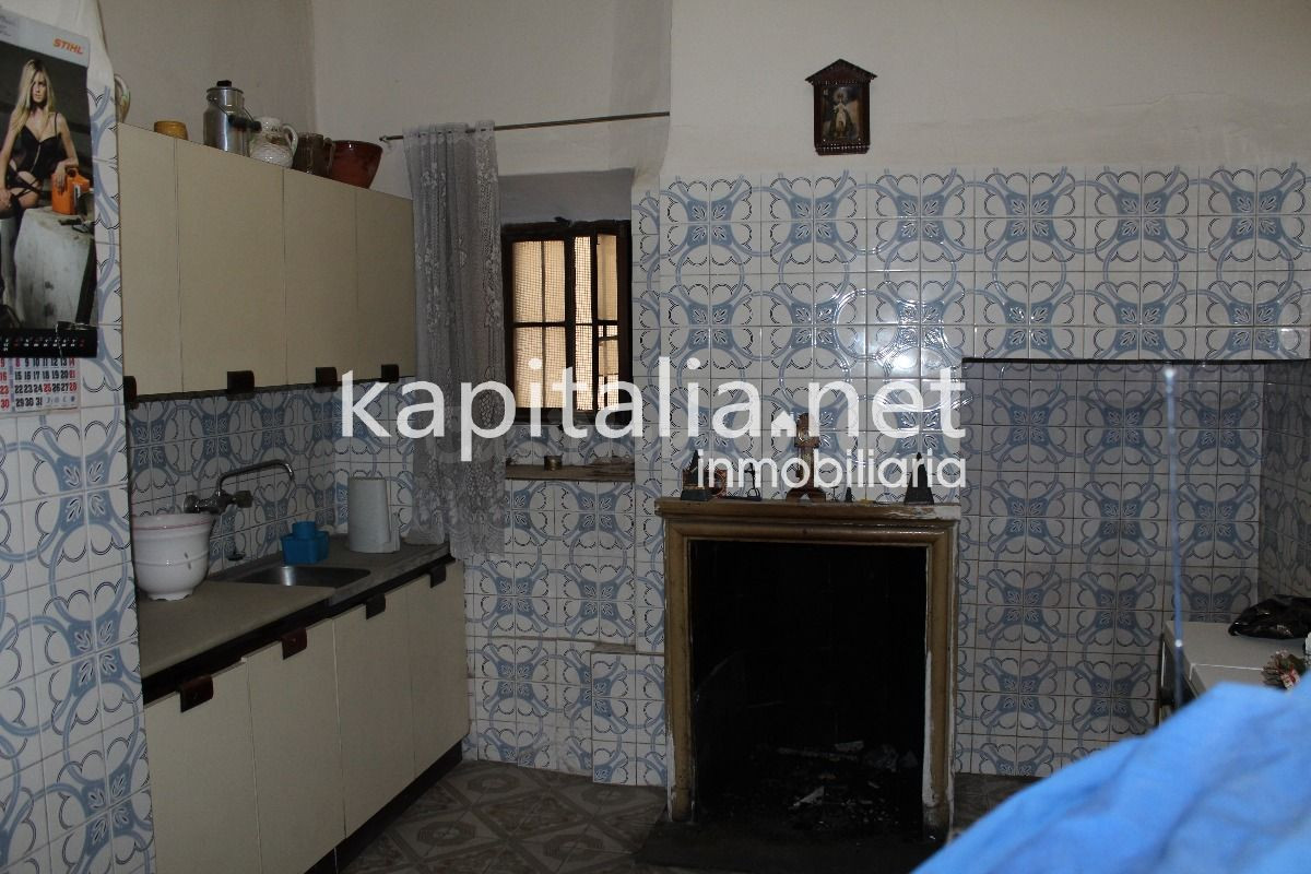 Casa de 500m2 a la venta en Bocairent - foto 5