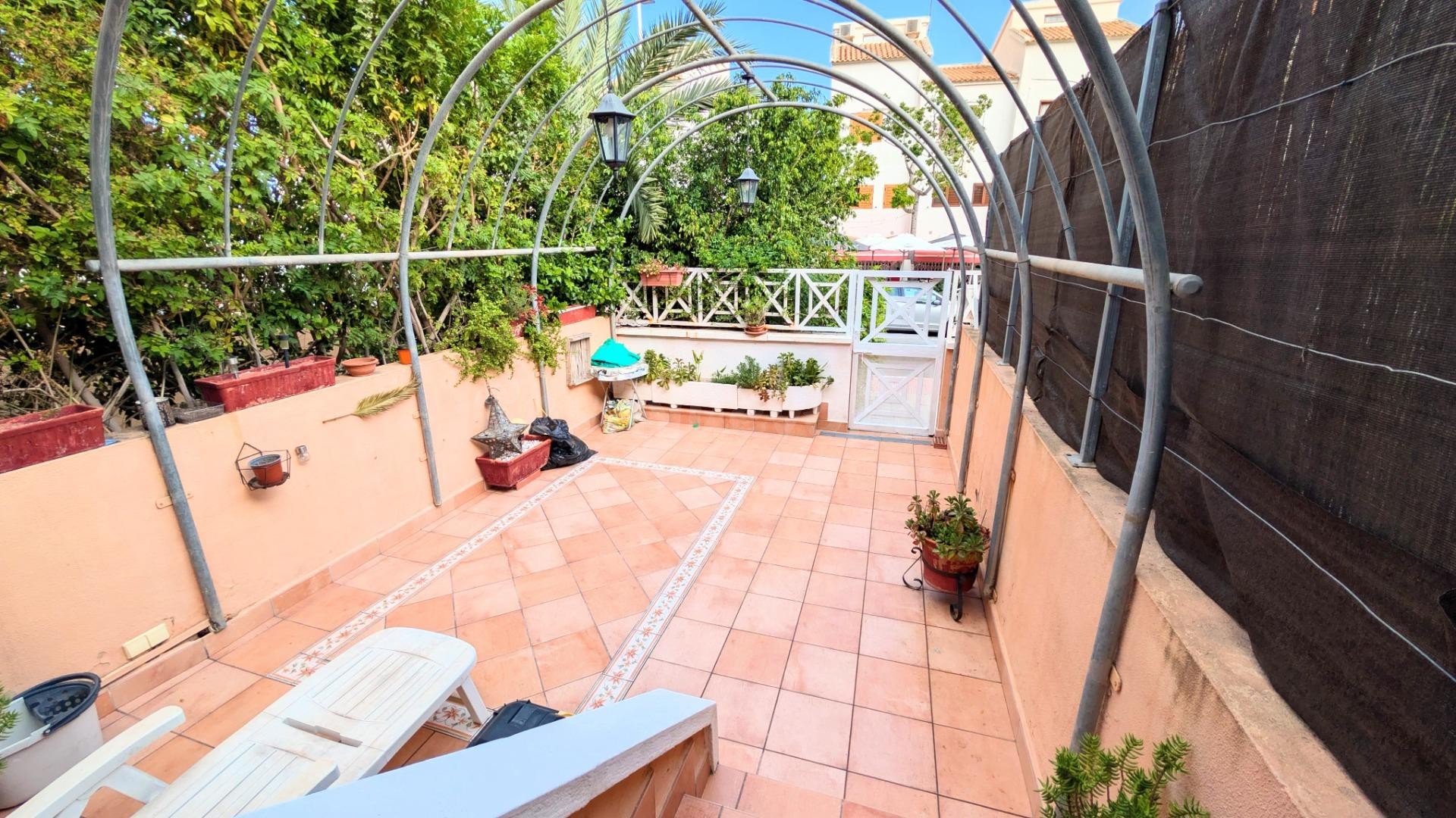 ¡BUNGALOW EN SANTA POLA DEL ESTE, JUNTO AL MAR! - foto 3
