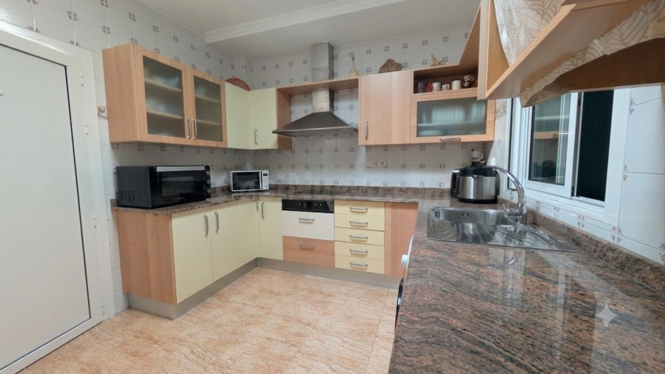 ¡BUNGALOW EN SANTA POLA DEL ESTE, JUNTO AL MAR! - foto 5