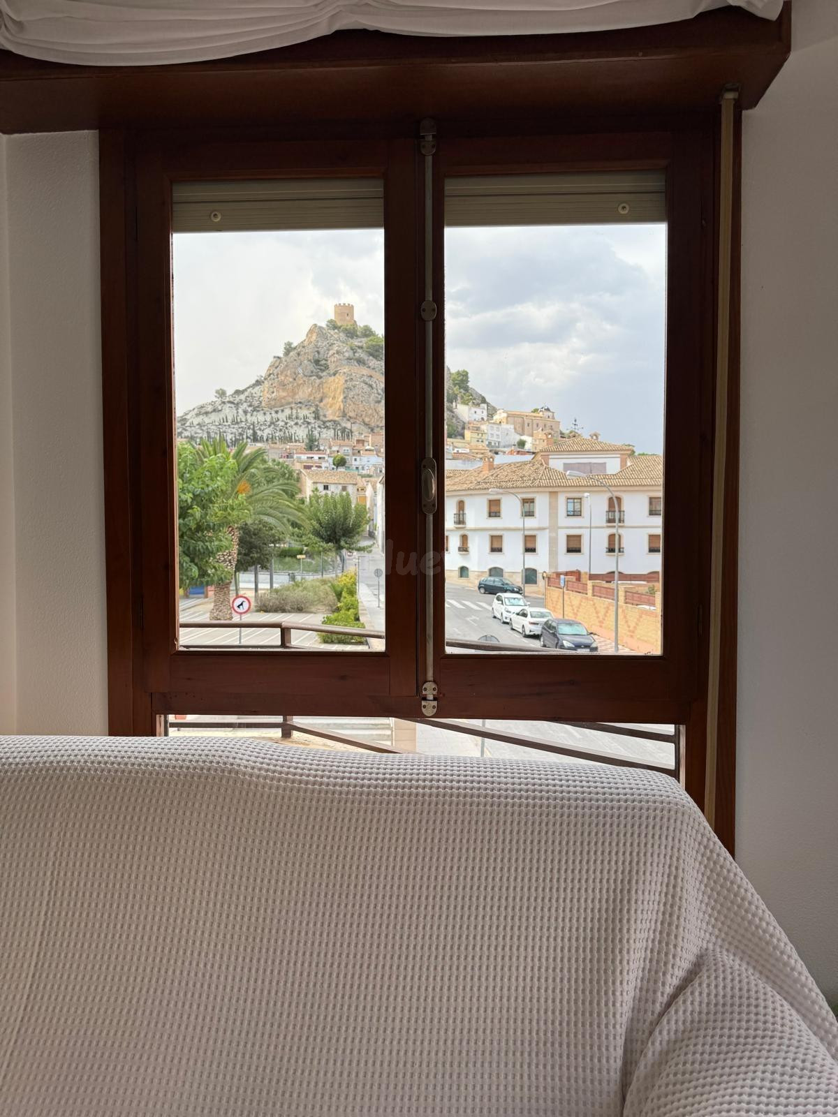 Amplio y Luminoso Piso en el Corazón de Castalla por €175,00 - foto 3