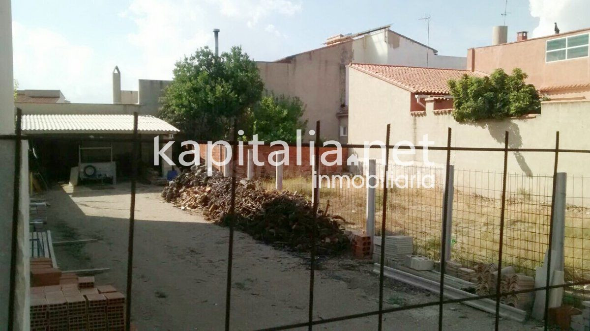 SOLAR URBANO EN CASTELLO DE RUGAT! - foto 2