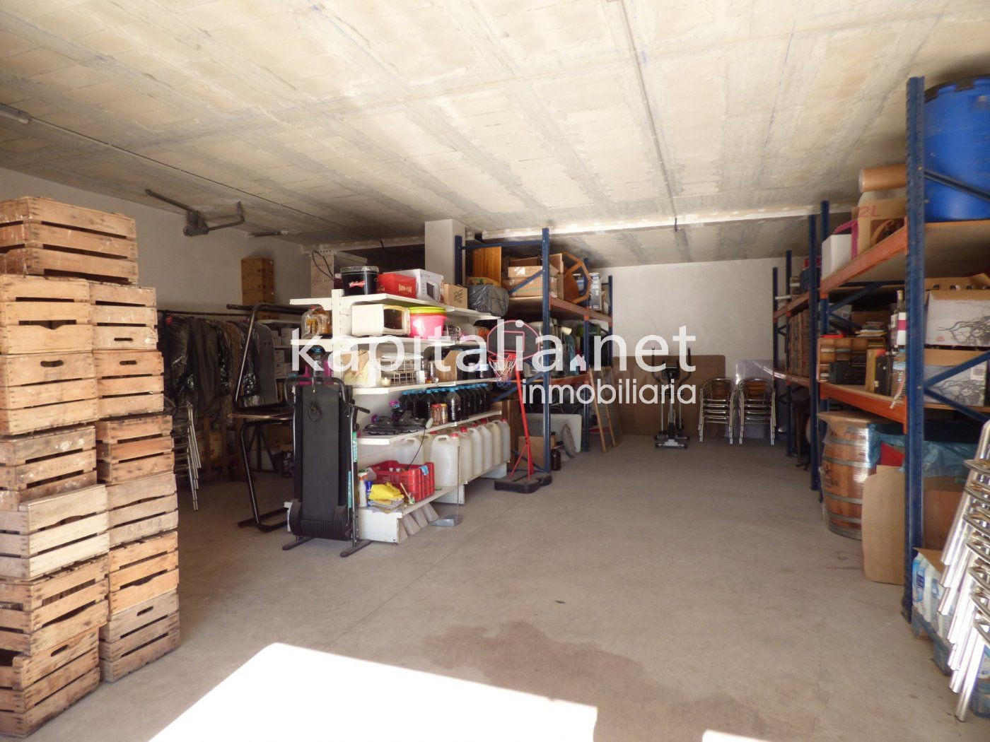 Local a la venta con muchas posibilidades. - foto 2