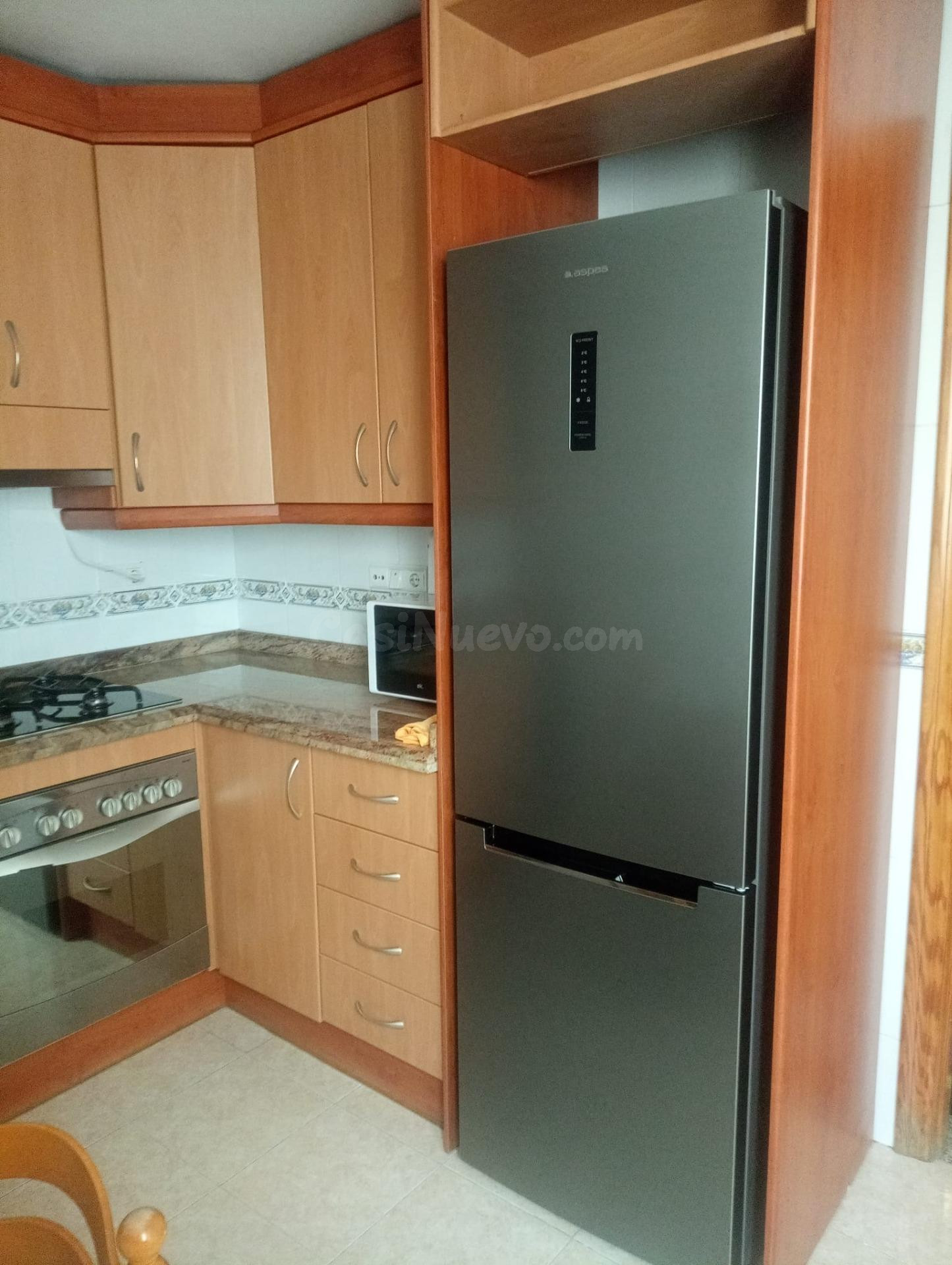 Amplio y Moderno Piso en Altabix, Elche - Ideal para Estudia - foto 5