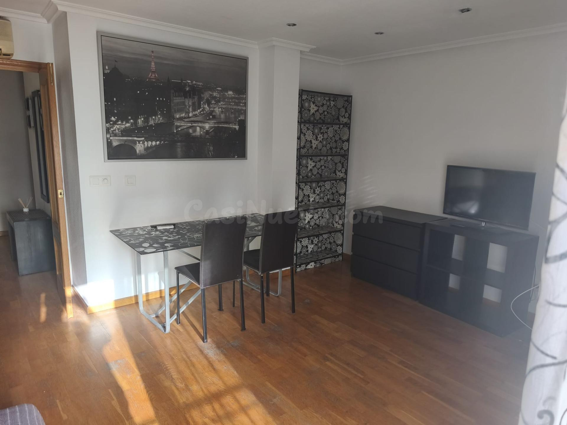PISO DE 4 DORMITORIOS Y DOS BAÑOS - foto 2