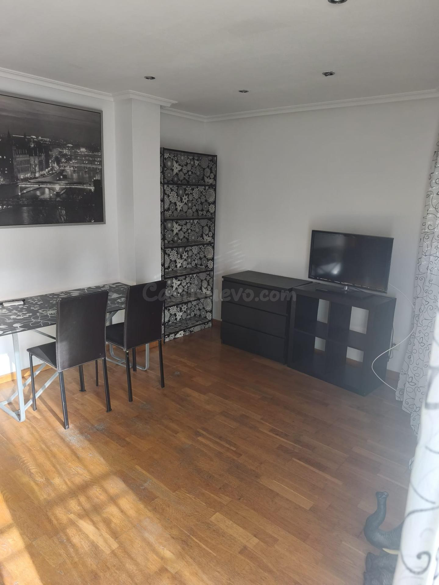 PISO DE 4 DORMITORIOS Y DOS BAÑOS - foto 3
