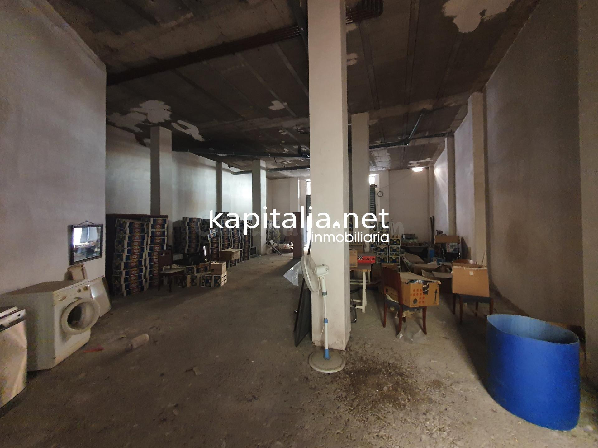 Local a la venta en Ontinyent. - foto 4