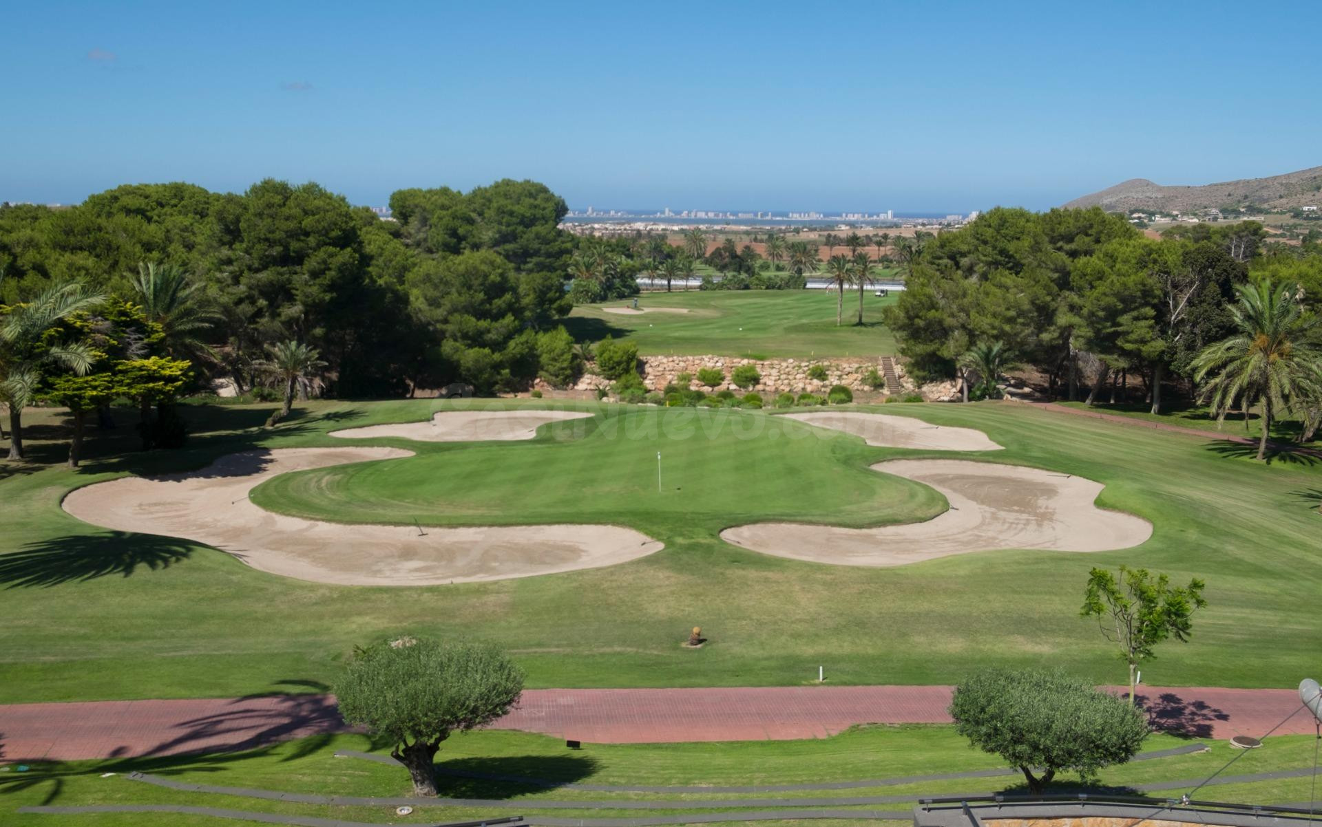 EN EL CORAZON DEL CAMPO DE GOLF Y A 5 MINUTOS DE LAS PLAYAS  - foto 5