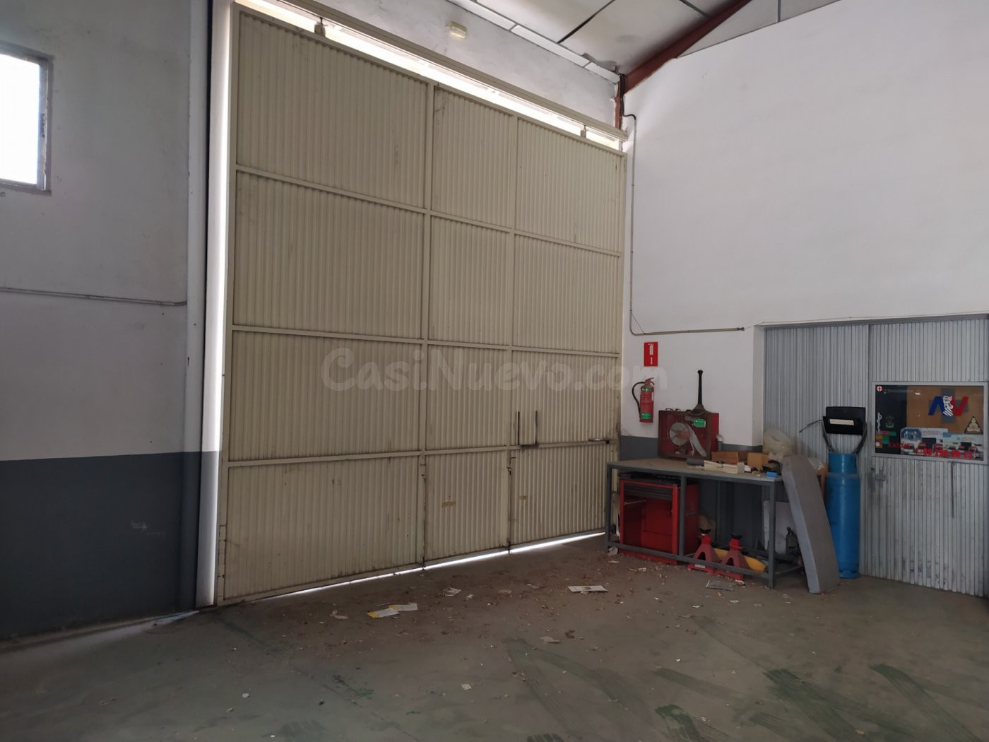 NAVE A LA VENTA EN XATIVA CON TALLER MECÁNICO - foto 2