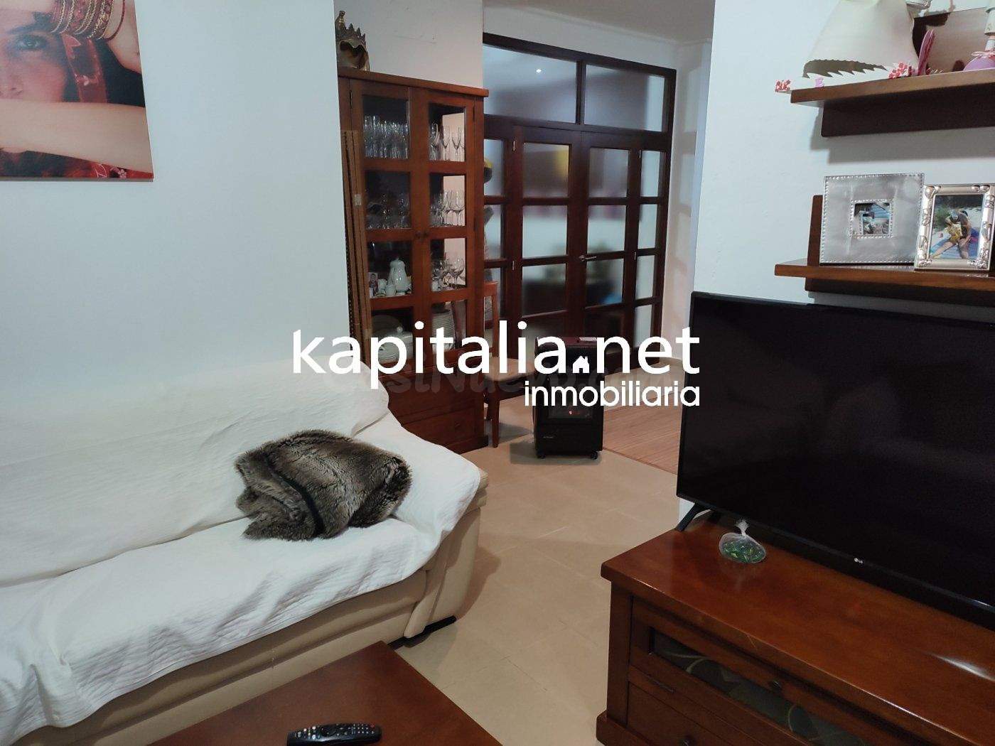BONITA CASA REFORMADA A LA VENTA EN AGULLENT UBICADA EN ZONA - foto 2