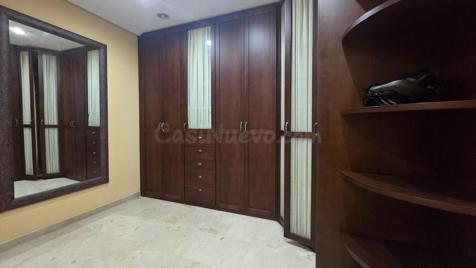 ¡Tu VIVIENDA CON 4 DORMITORIOS en el corazón de Elche! - foto 5