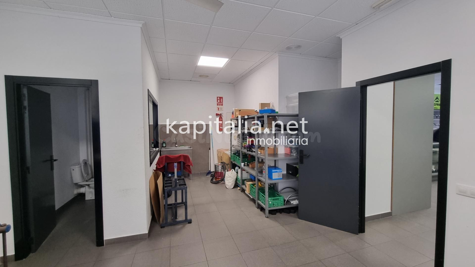 Local comercial chaflan en alquiler en Ontinyent - foto 2