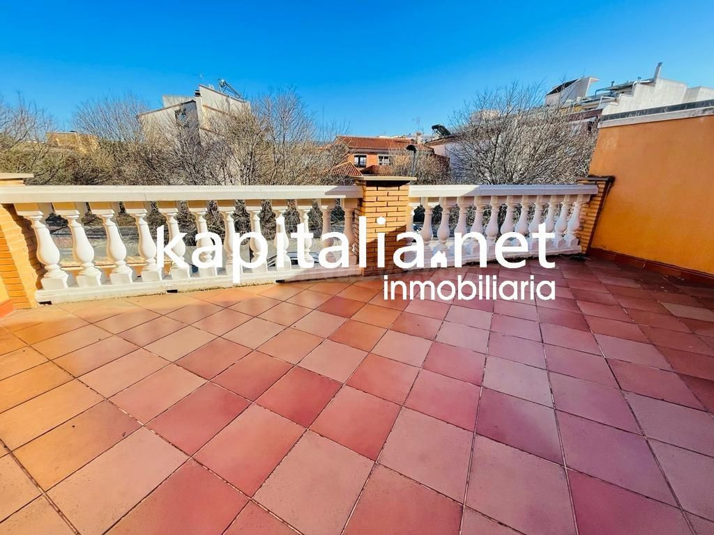 Magnífica casa en Canals - foto 2