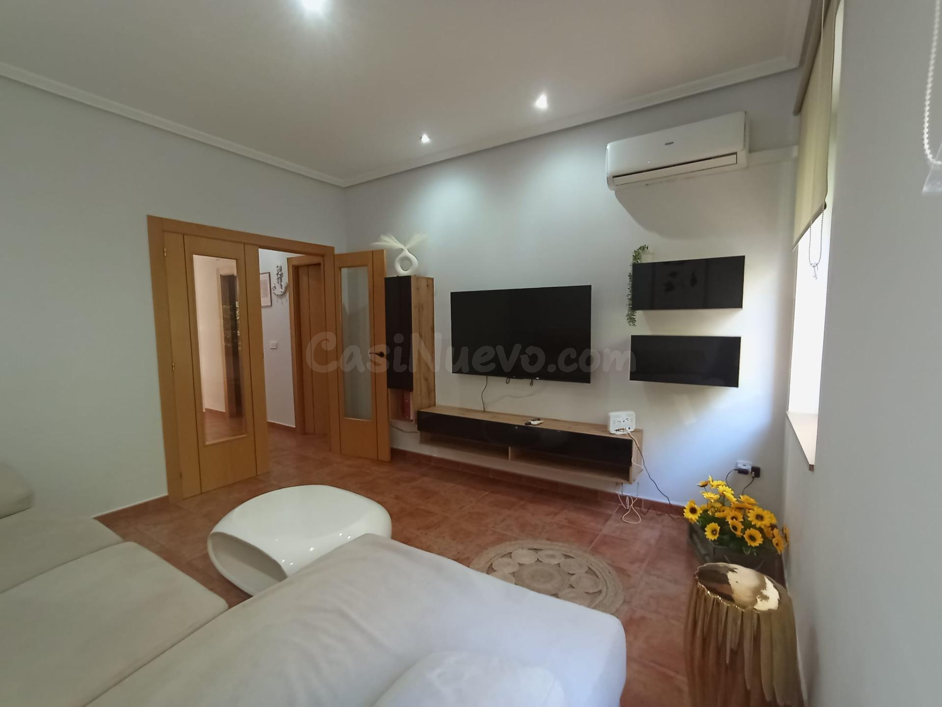 PISO EN ALQUILER CENTRÍCO REFORMADO CON MUEBLES DE DISEÑO LI - foto 4