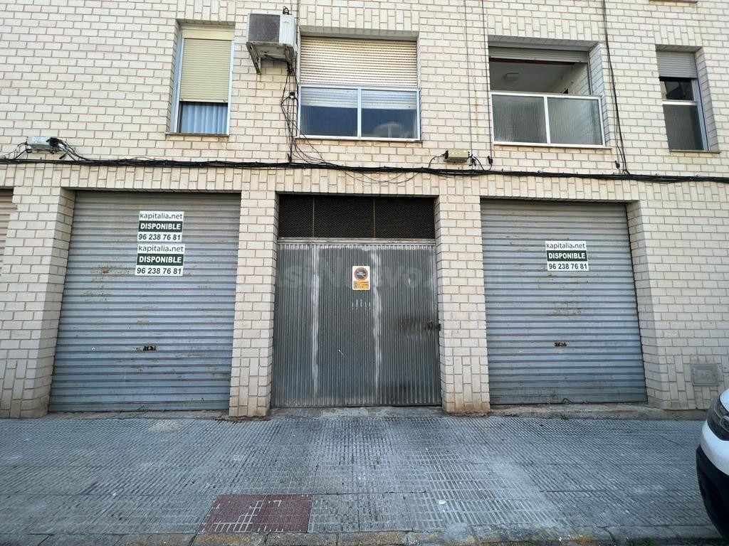 Local a la venta en Ollería (Valencia). Disponible en alquil