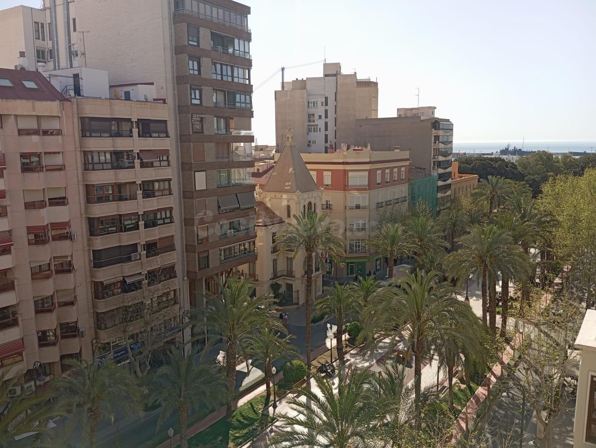 SE ALQUILA VIVIENDA AMUEBLEDA A ESTRENAR DE DISEÑO - foto 5