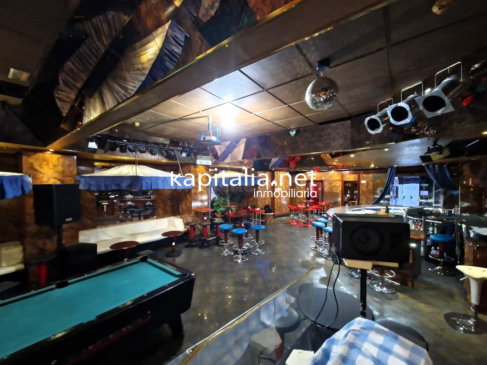 Venta de propiedad destinada a Pub, Hostel e ocio en Alcoy. - foto 4