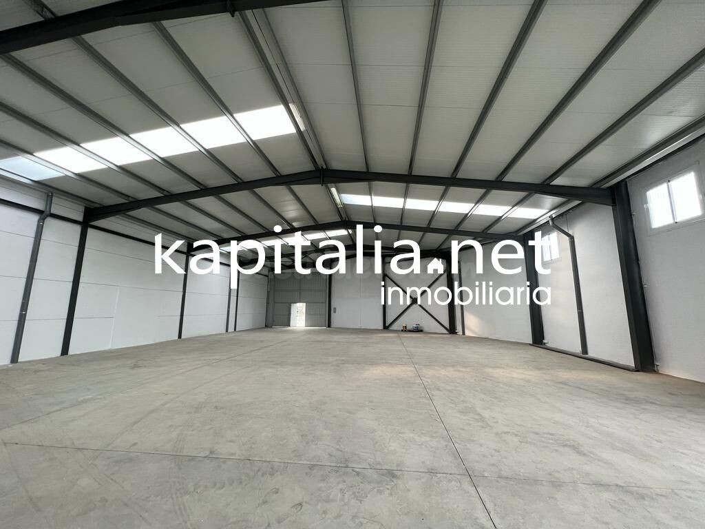 Nave a la venta en Polígono Industrial  de Vallada - foto 3