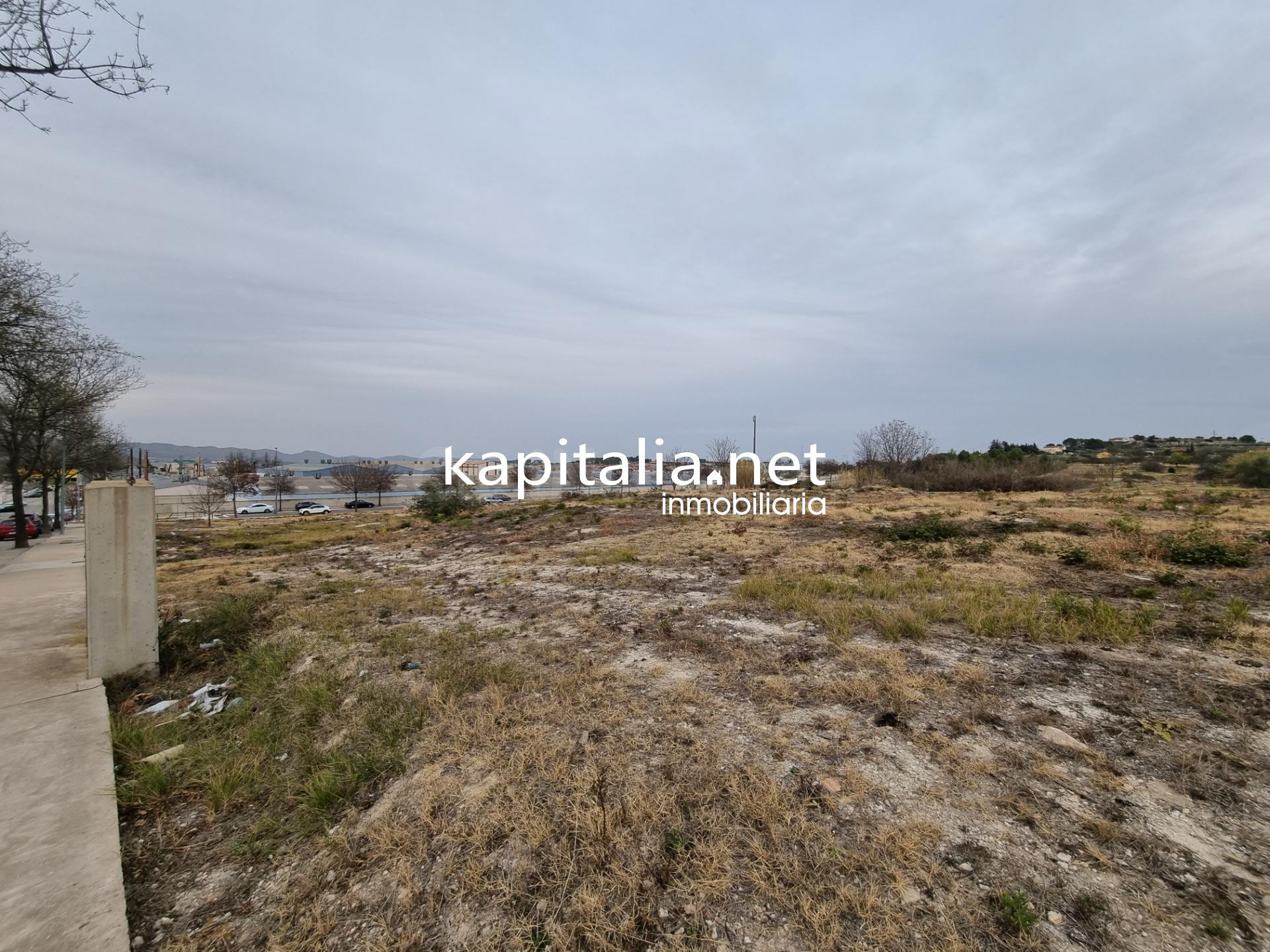 Terreno Industrial a la venta en Ontinyent - foto 3