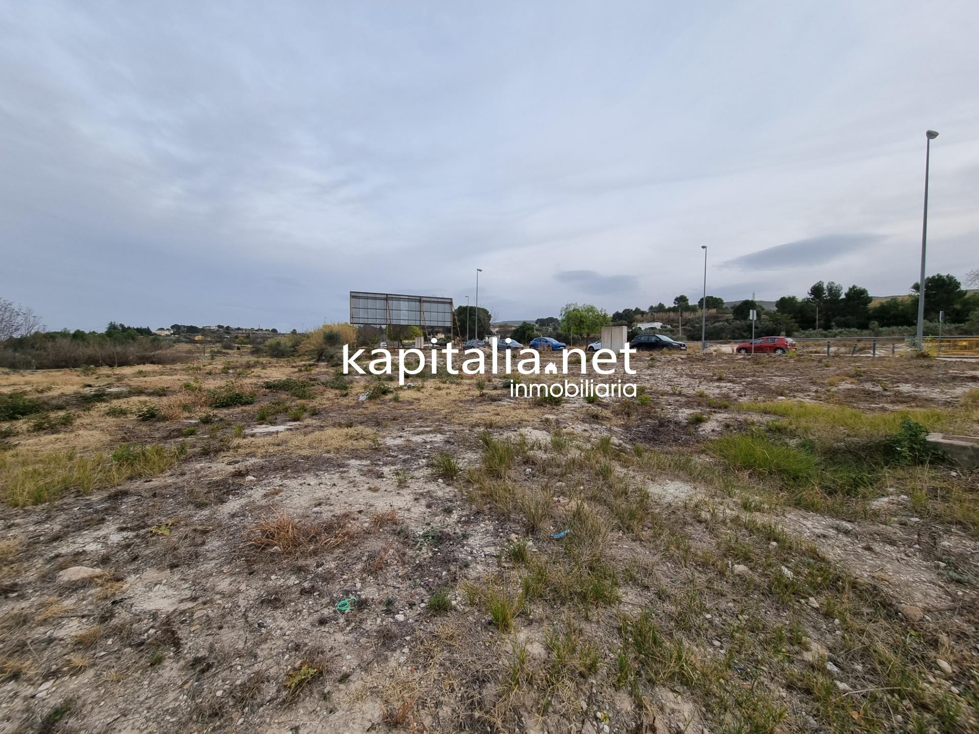 Terreno Industrial a la venta en Ontinyent. - foto 2