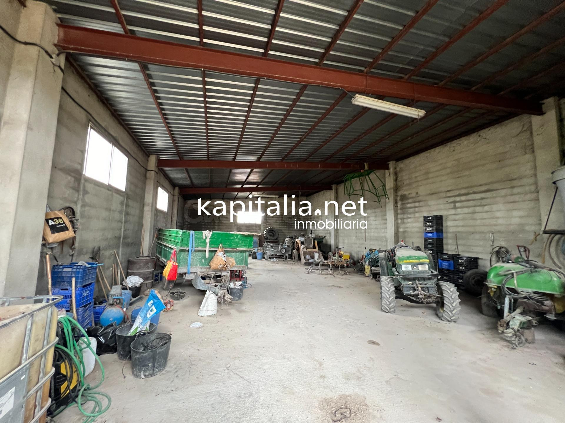 Parcela con almacén a la venta en Albaida - foto 2