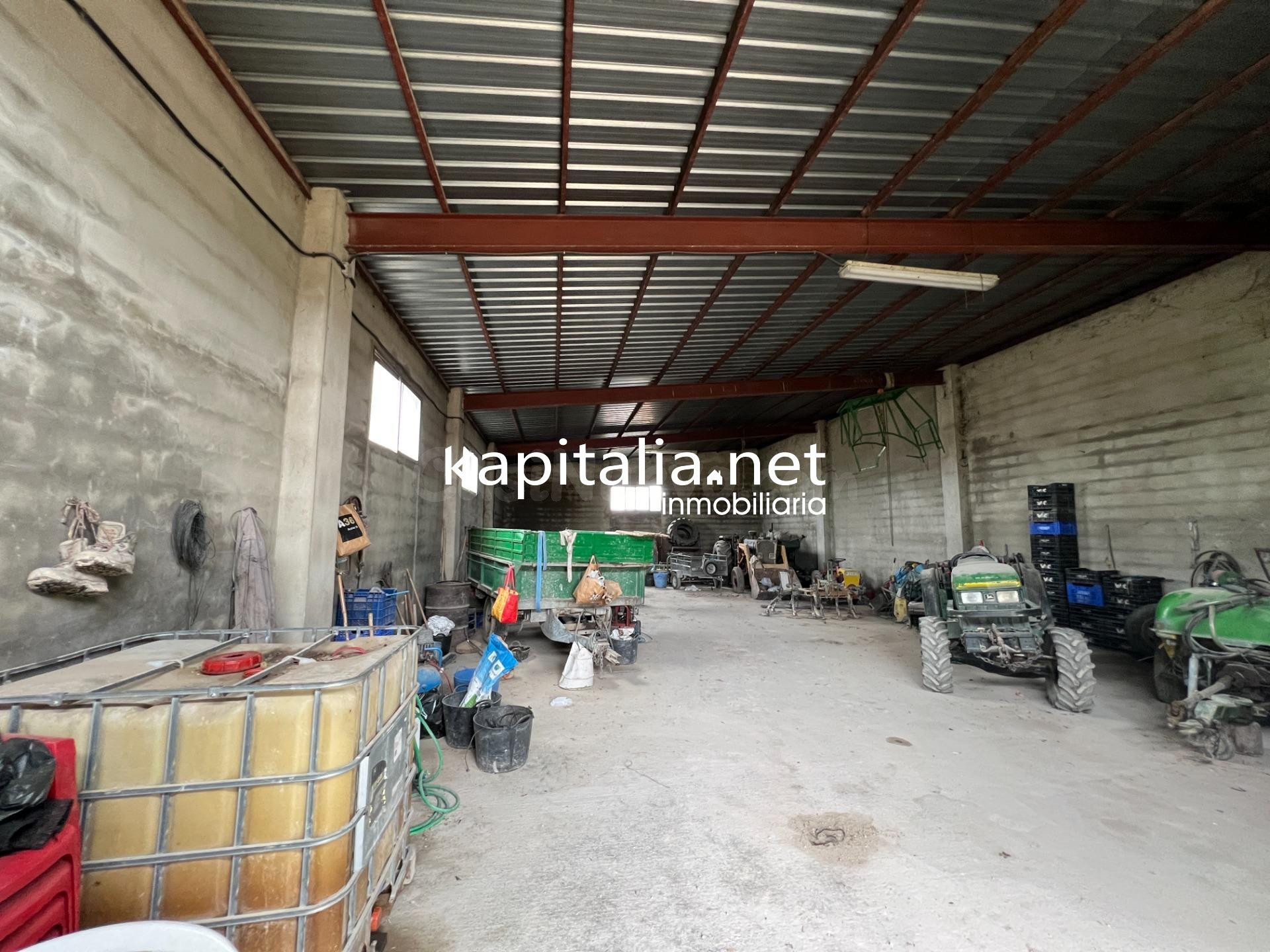 Parcela con almacén a la venta en Albaida - foto 3