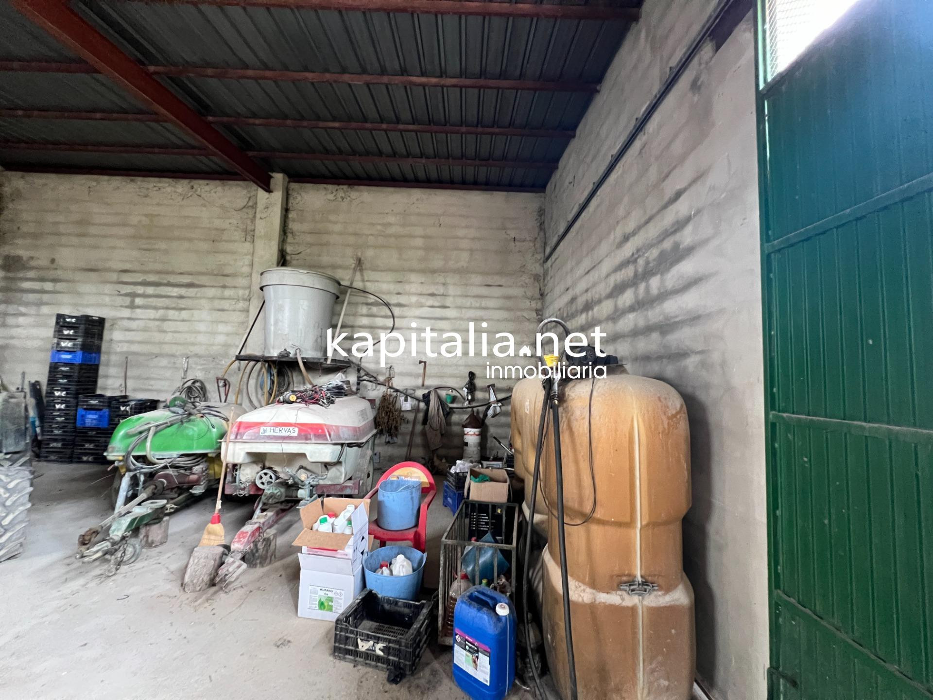 Parcela con almacén a la venta en Albaida - foto 4