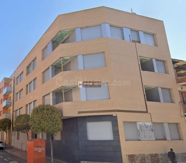 Edificio en venta en Alcarràs