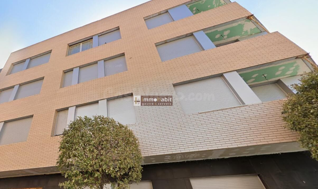 Edificio en venta en Alcarràs - foto 2