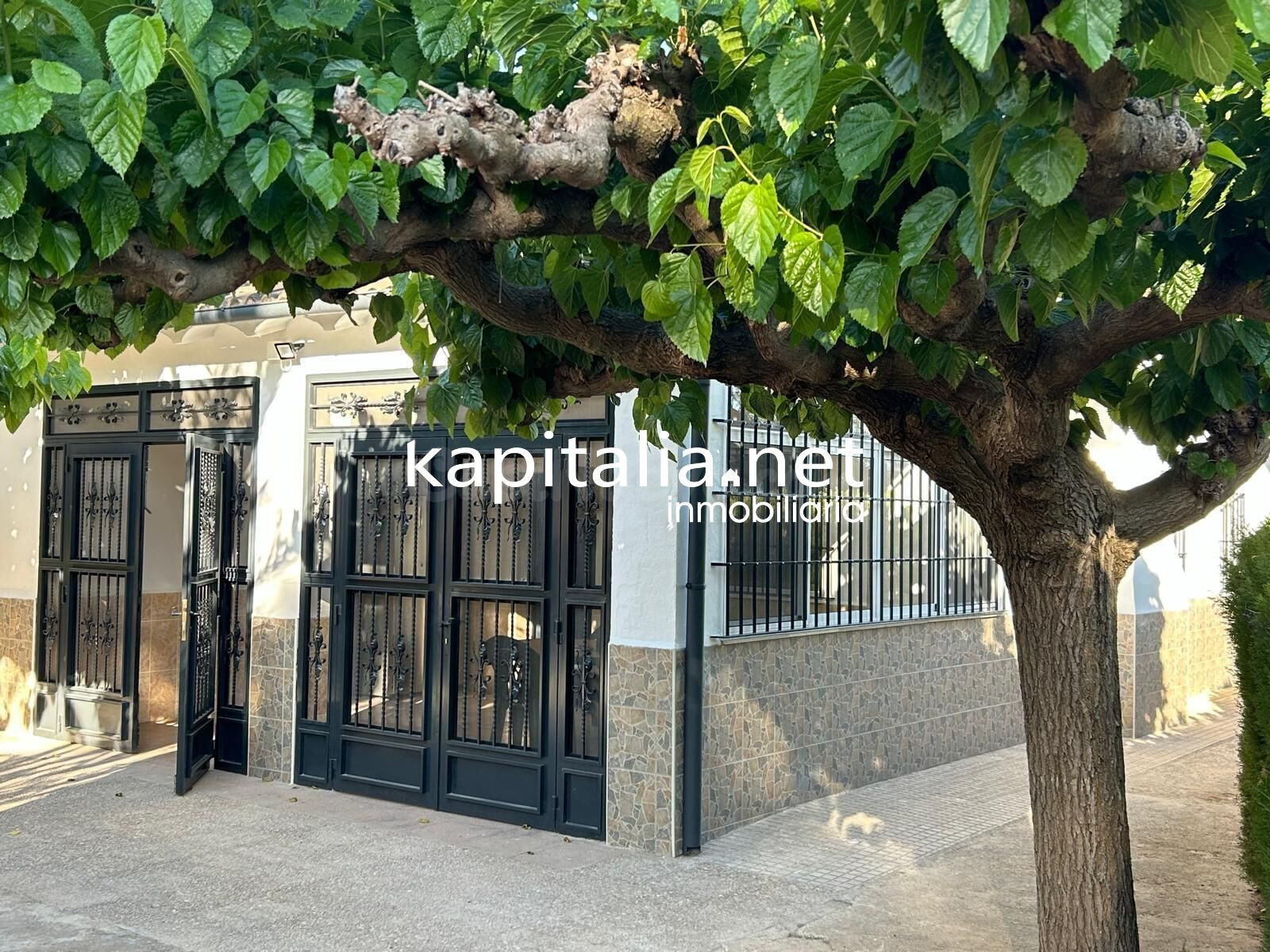 Villa a la venta en Albaida, Valencia - foto 2