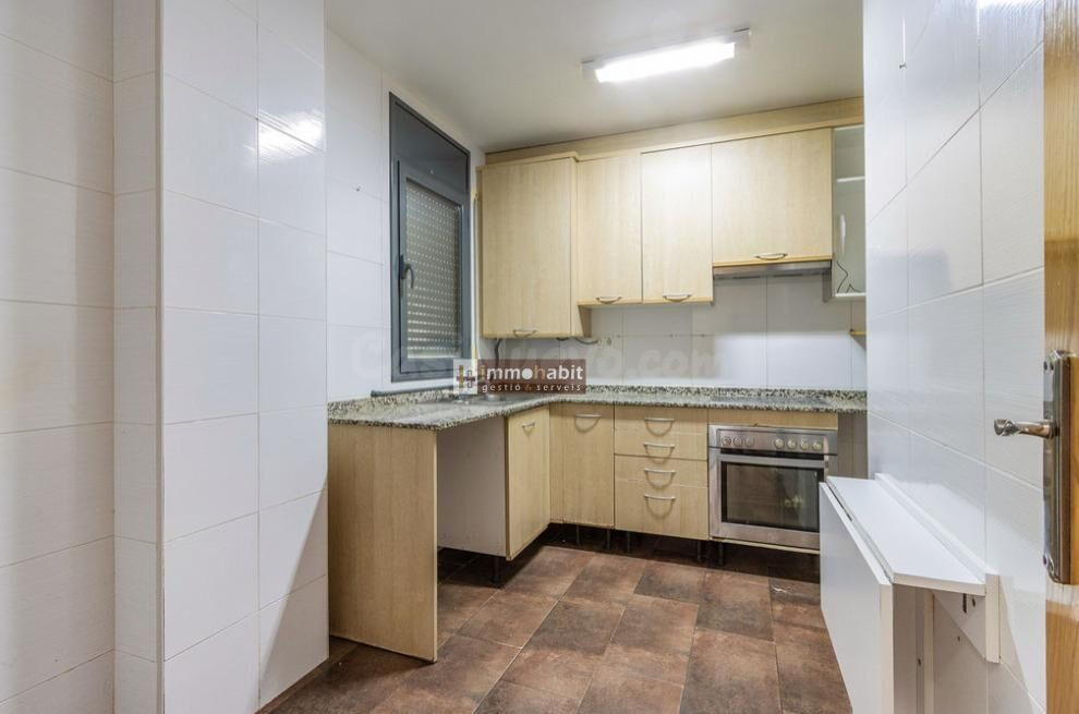 ¡OPORTUNIDAD EN TÁRREGA! PISO DE 3 habitaciones - foto 5