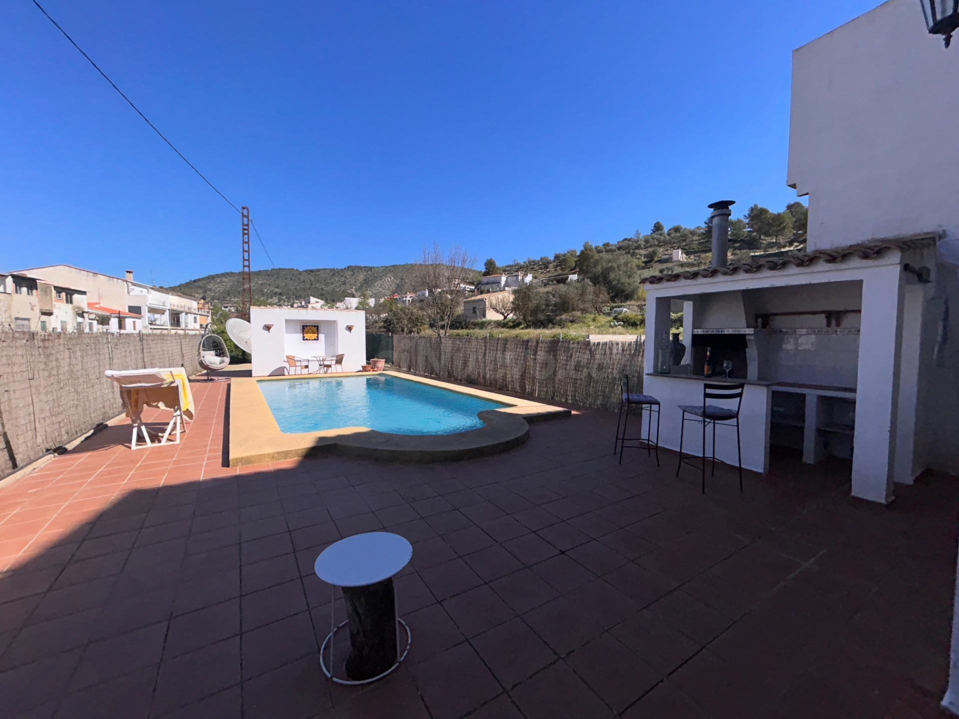 Casa de pueblo en Castell de Castells - foto 4