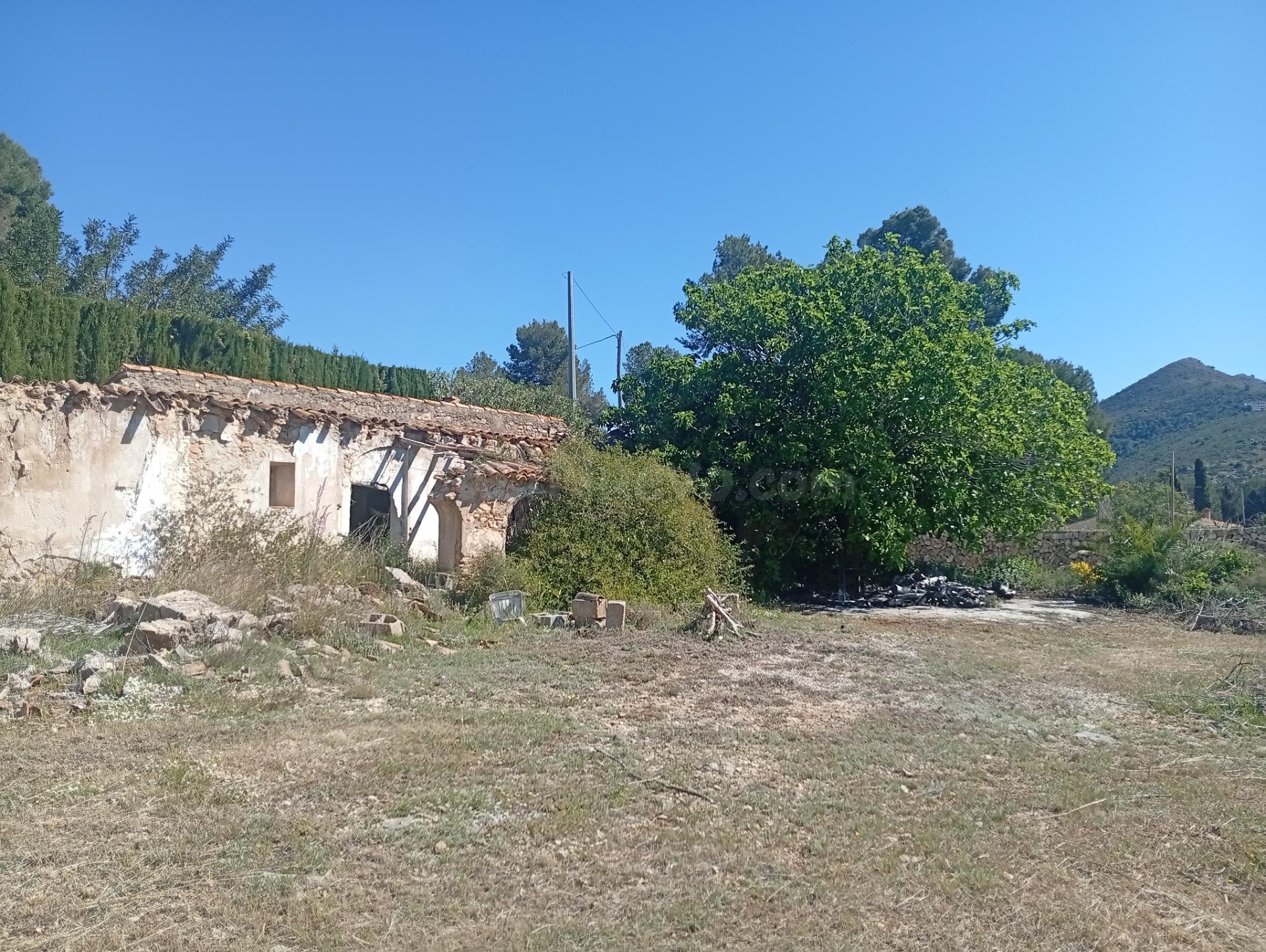 PARCELA URBANA CON PROYECTO DE construcción - foto 3
